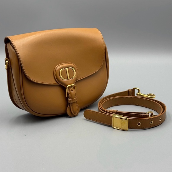 Christian Dior Bobby Smooth Leather Saddle with Strap - Picture 2 of 14